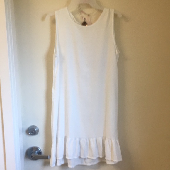 Asymmetrical White Dress - Picture 5 of 6